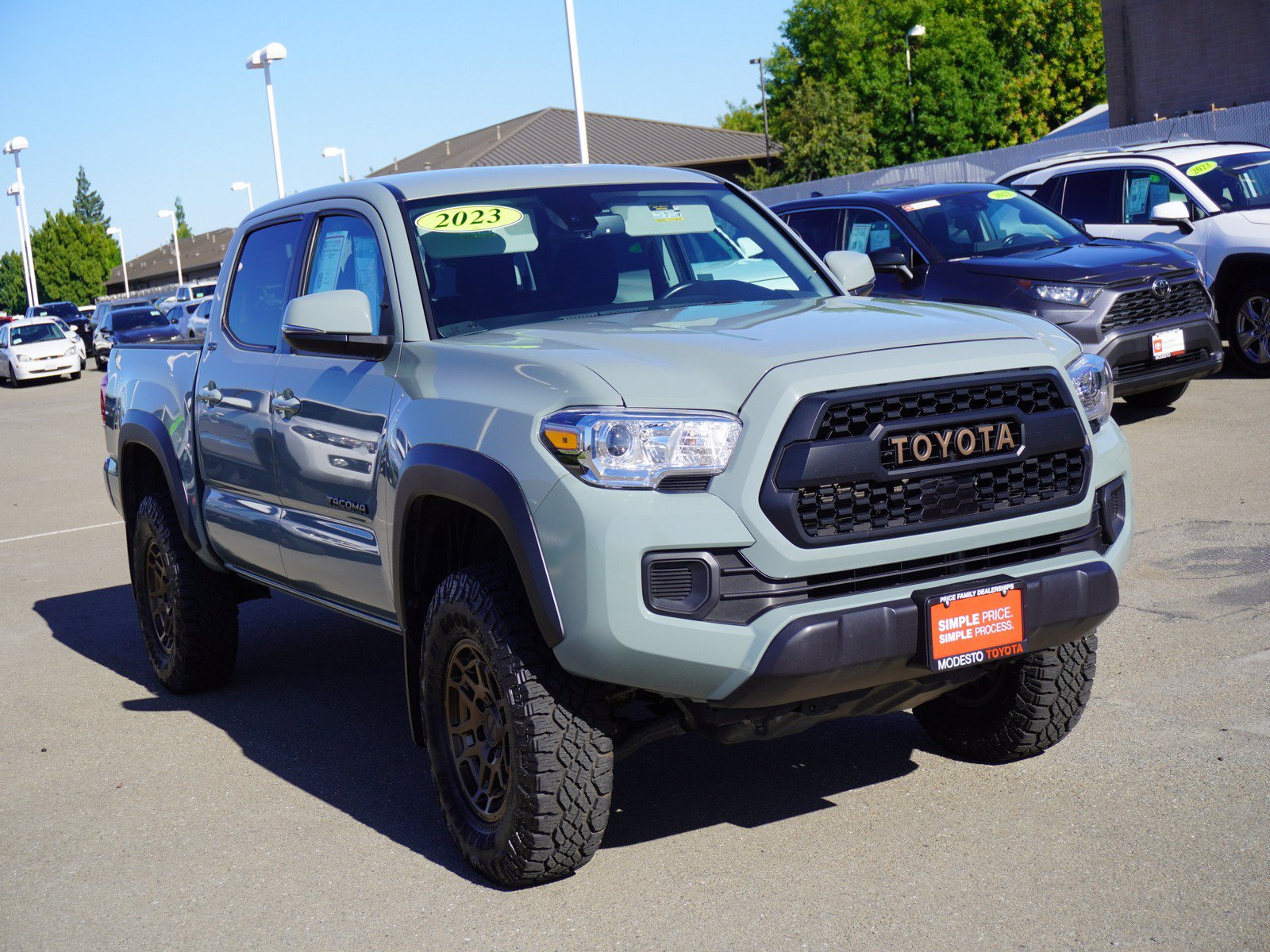 Used 2023 Toyota Tacoma 4x4 Double Cab w/ Trail Edition image 1