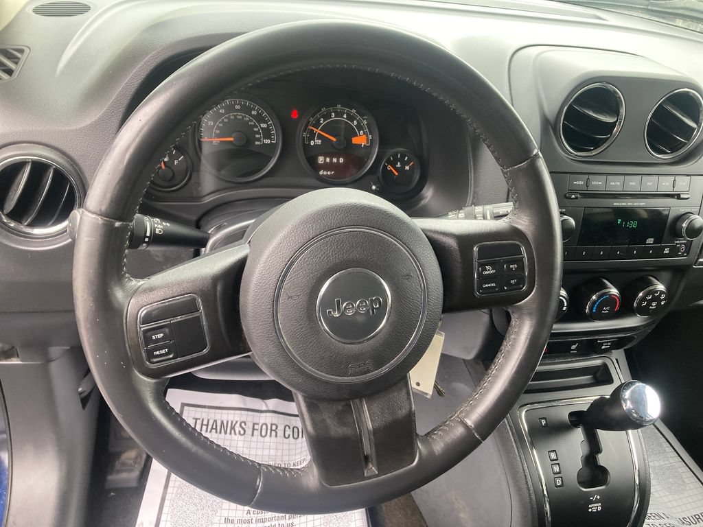 Used 2015 Jeep Patriot High Altitude AWD/4WD image 18