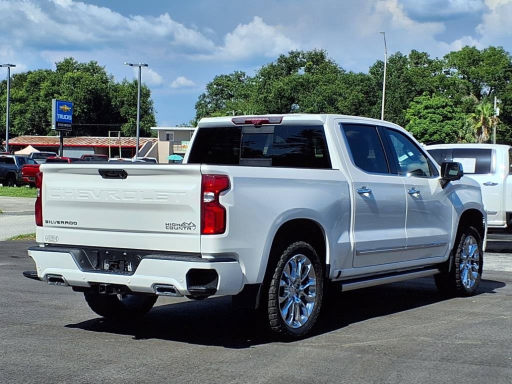 Certified 2024 Chevrolet Silverado 1500 High Country w/ Technology Package AWD/4WD image 4