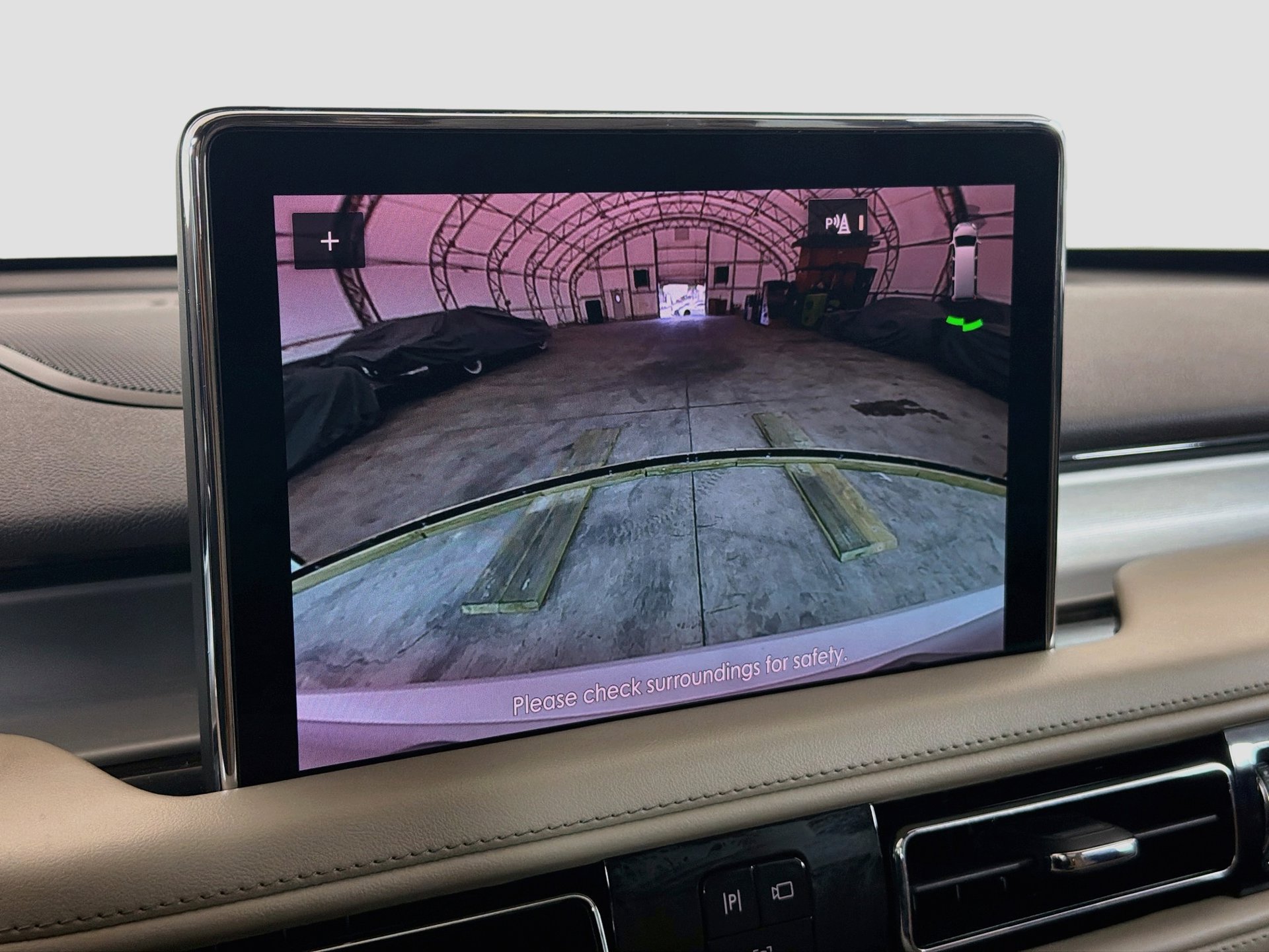 Used 2023 Lincoln Aviator 2WD w/ Premium Package image 32