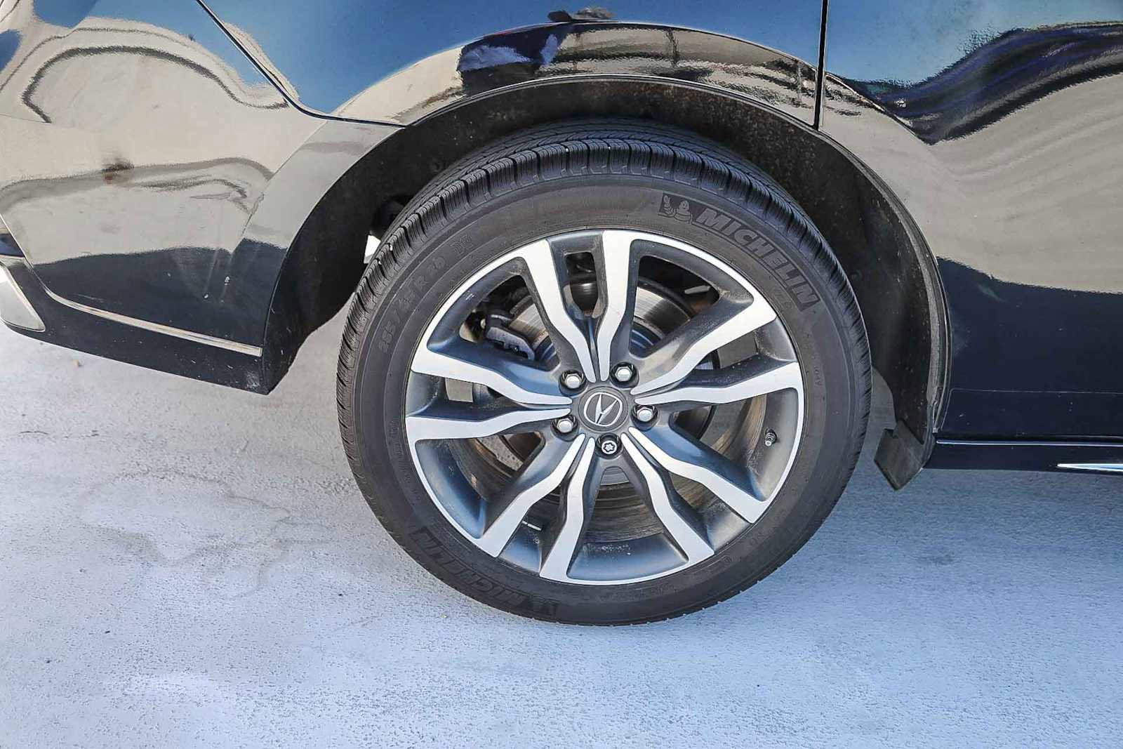 Used 2019 Acura MDX SH-AWD w/ Advance Package image 12