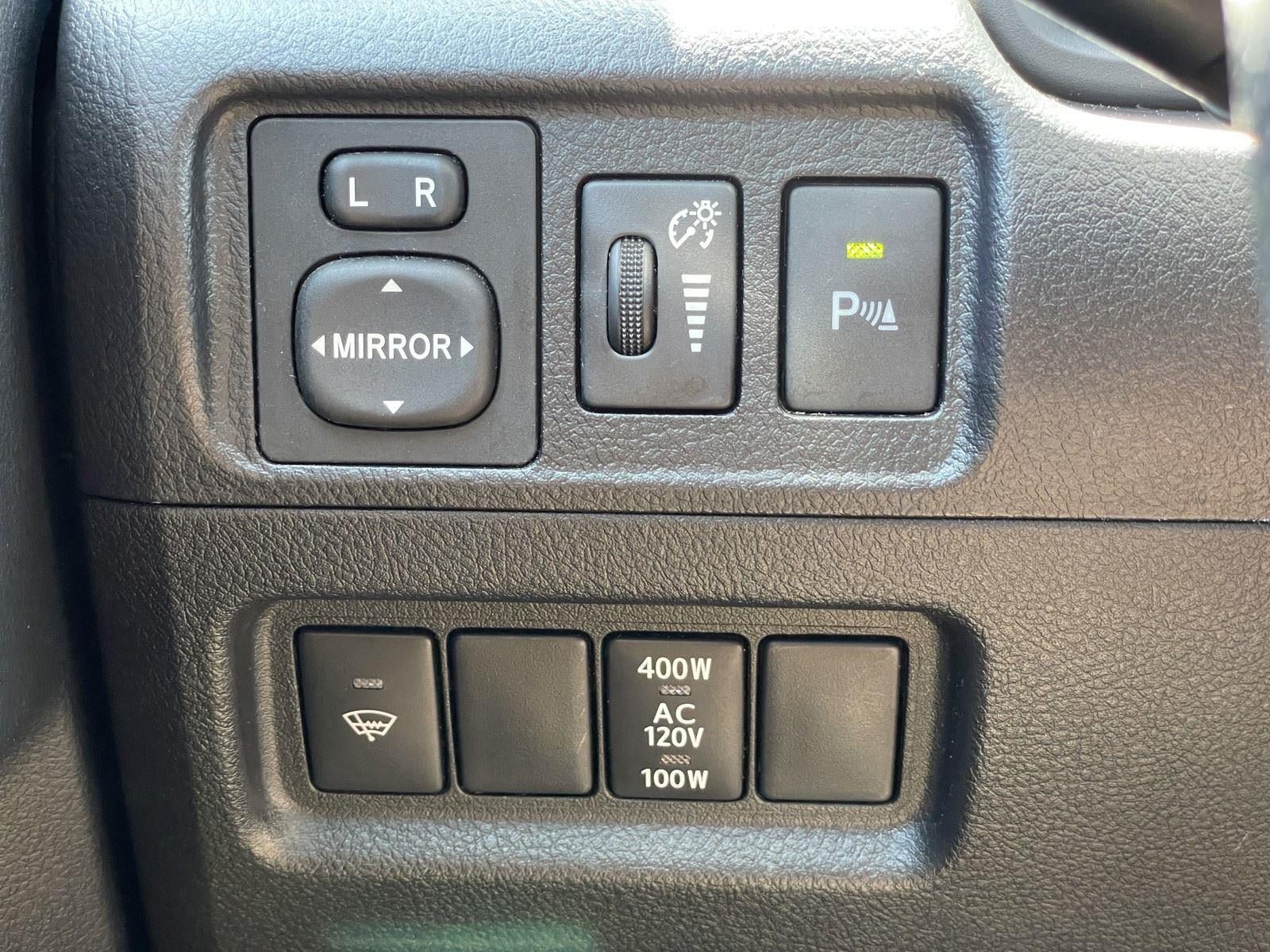Used 2016 Toyota 4Runner Limited AWD/4WD image 35