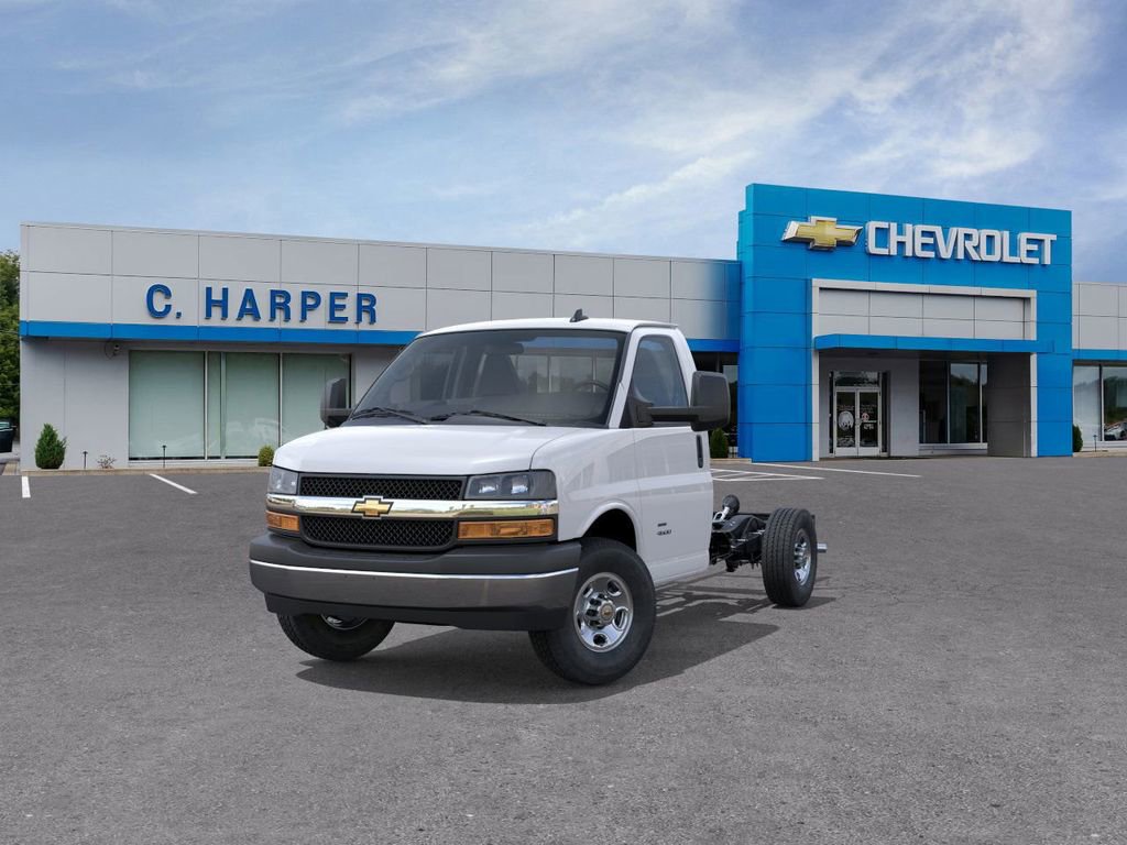 New 2026 Chevrolet Express 3500 w/ Power Convenience Package image 8