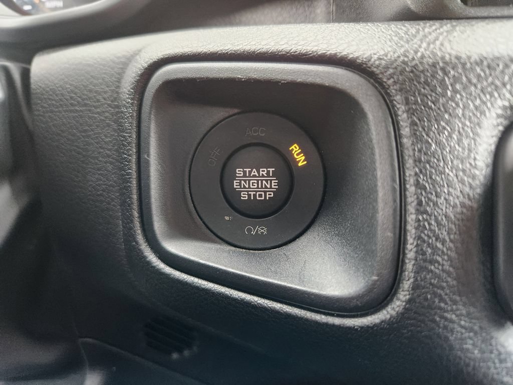 Used 2025 Jeep Wrangler Unlimited Sport AWD/4WD image 21