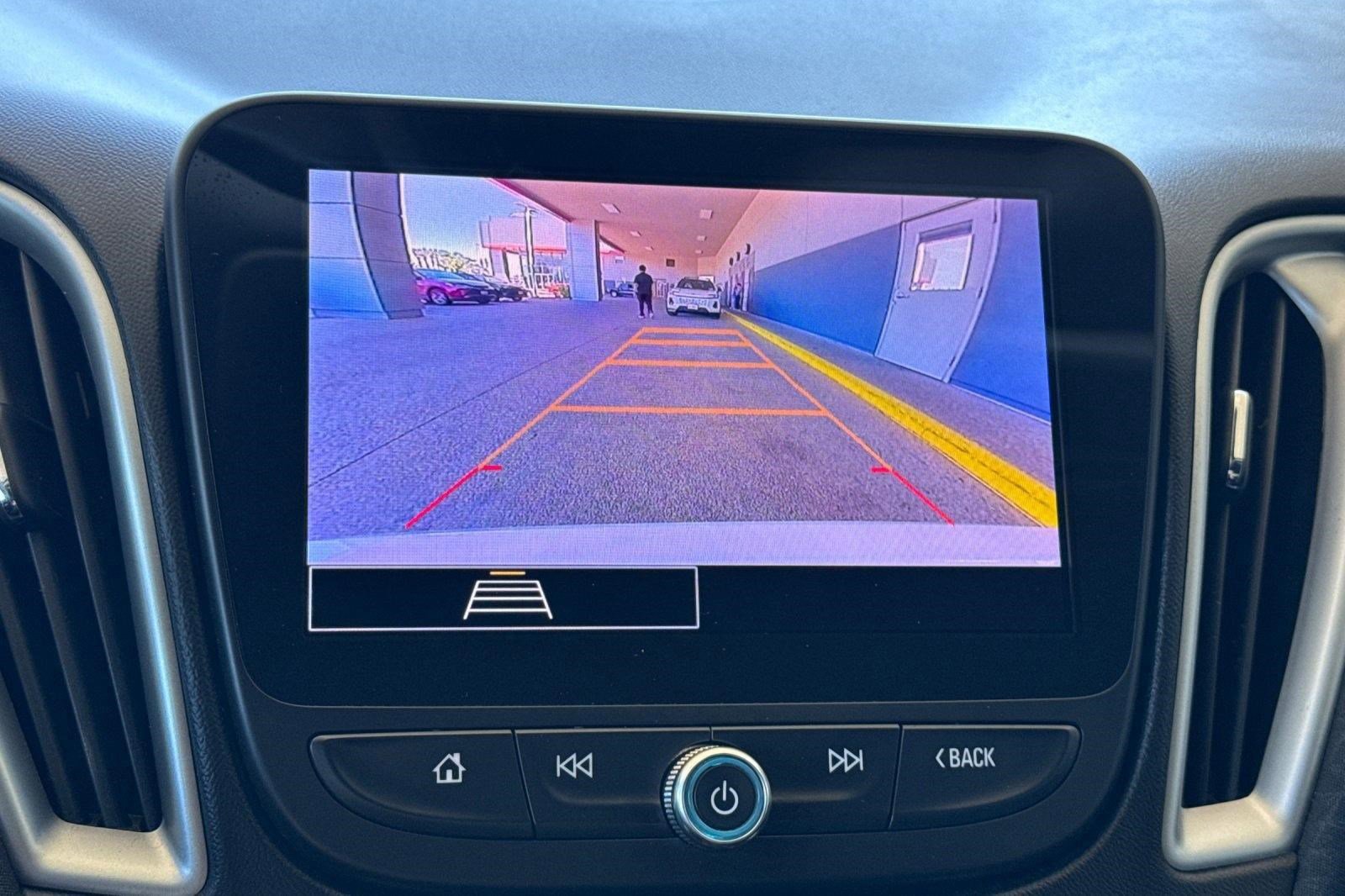 Used 2023 Chevrolet Malibu LT image 15