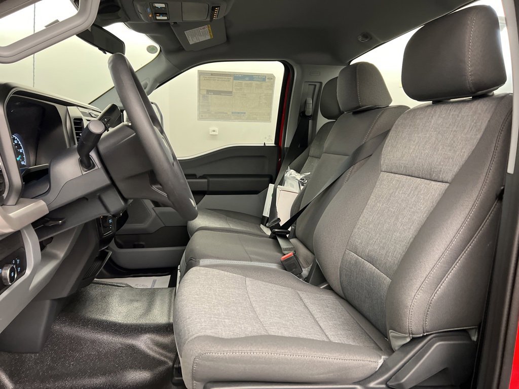 New 2025 Ford F550 4x4 Regular Cab Super Duty image 20