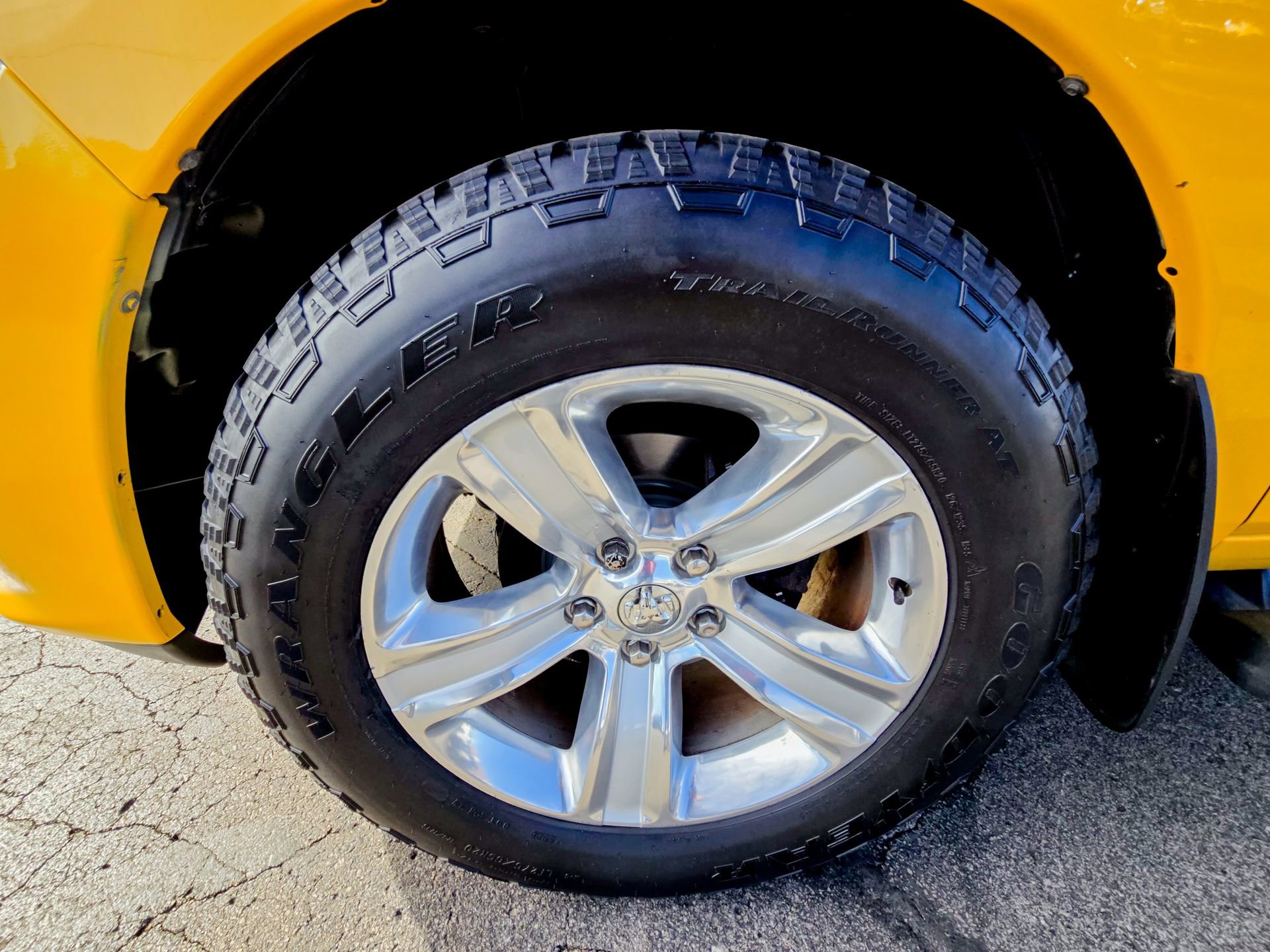 Used 2016 RAM 1500 Sport w/ Stinger Yellow Sport Package image 15
