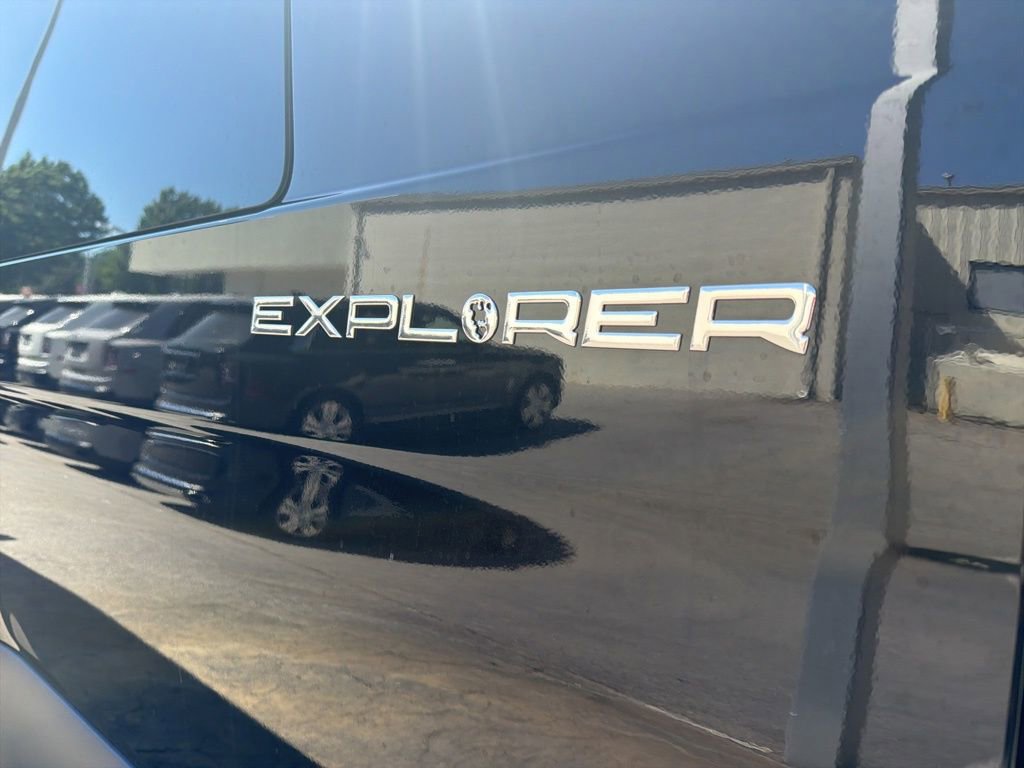 Used 2024 Mercedes-Benz Sprinter 3500 video 3