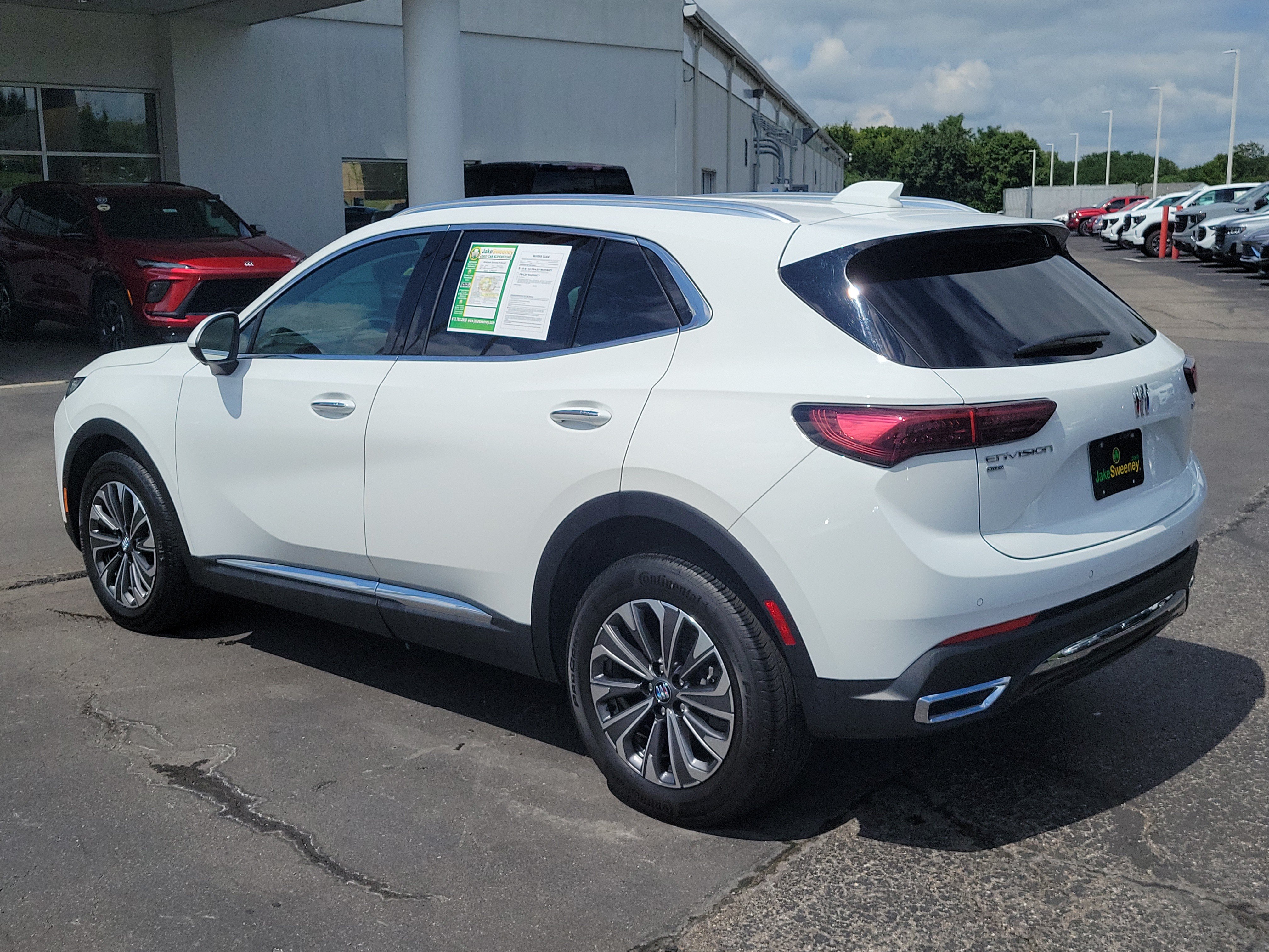 Used 2024 Buick Envision Preferred AWD/4WD image 3
