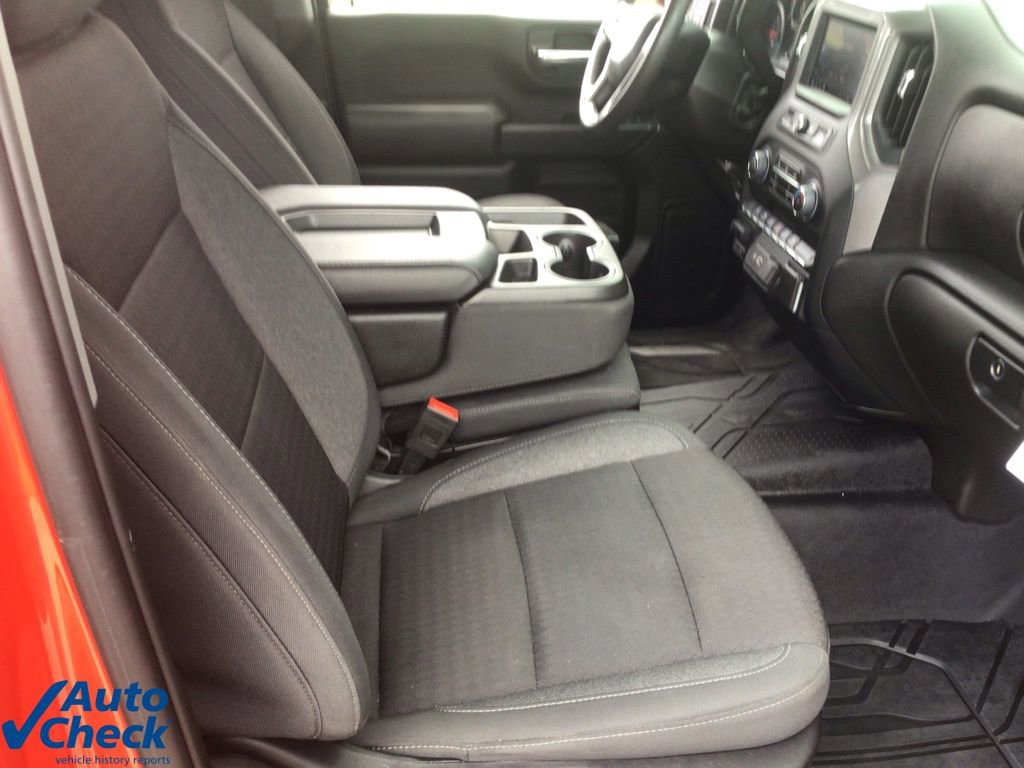 Used 2024 Chevrolet Silverado 2500 Custom w/ Custom Value Package image 13