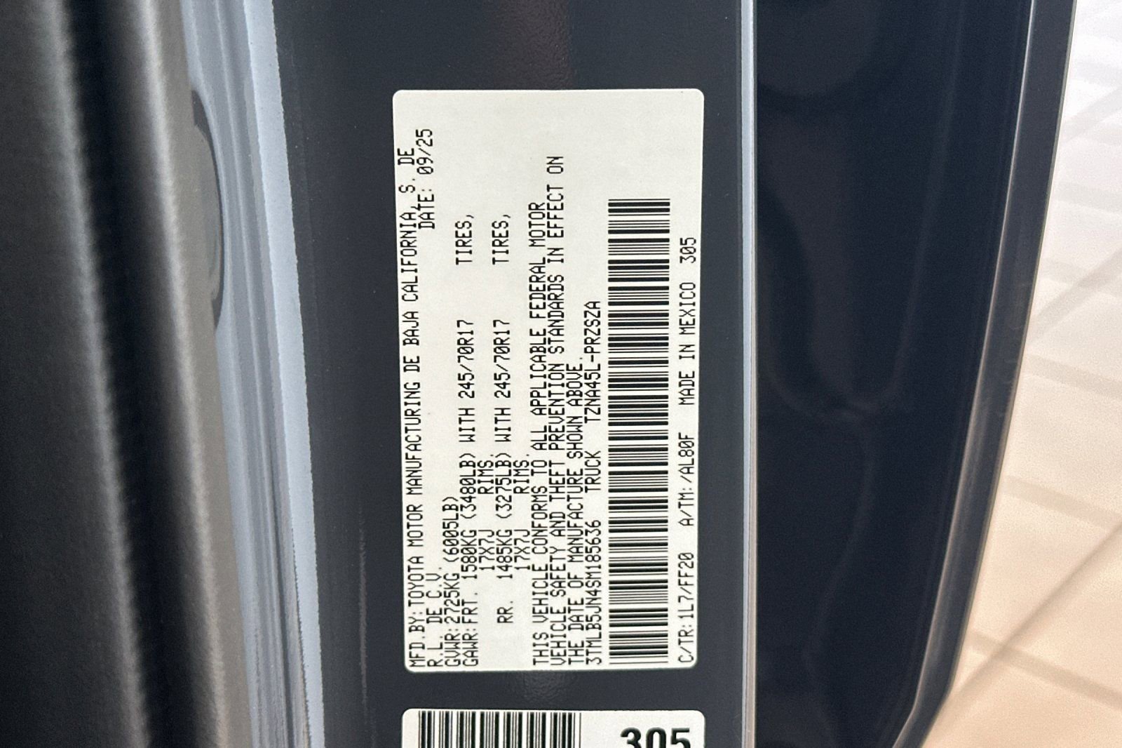 Certified 2025 Toyota Tacoma SR5 image 29