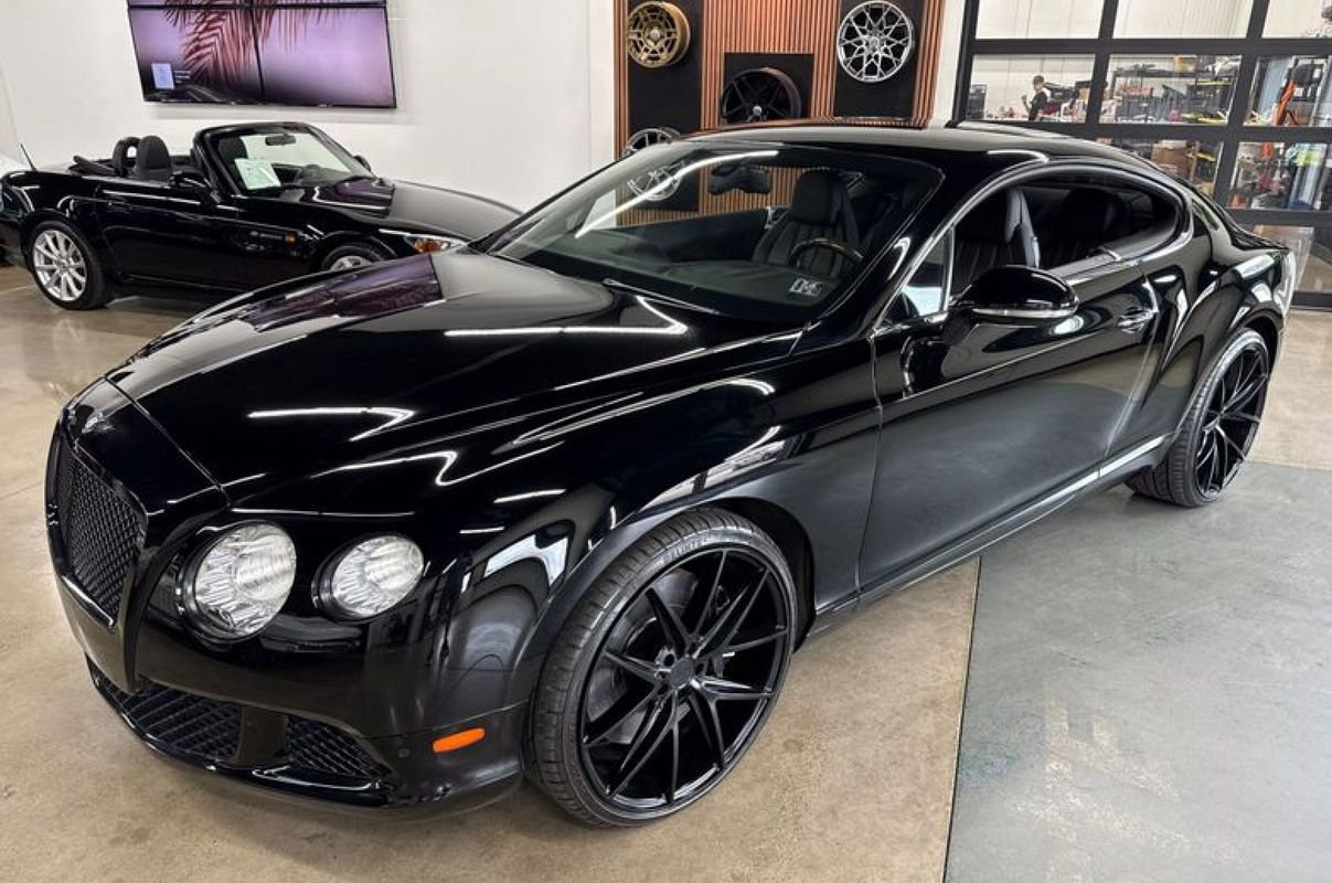 Used 2012 Bentley Continental GT image 1