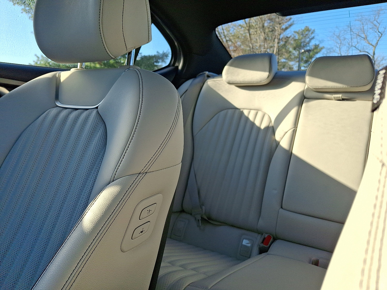 Certified 2024 Genesis G70 3.3T Advanced image 18