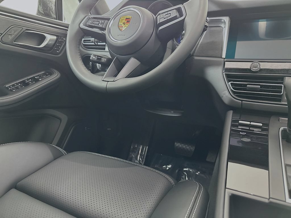 New 2026 Porsche Macan GTS AWD/4WD image 25