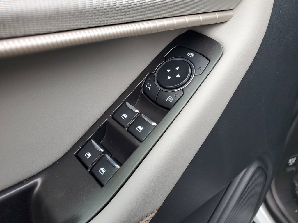 New 2026 Ford Explorer Active w/ Active Comfort Package image 25