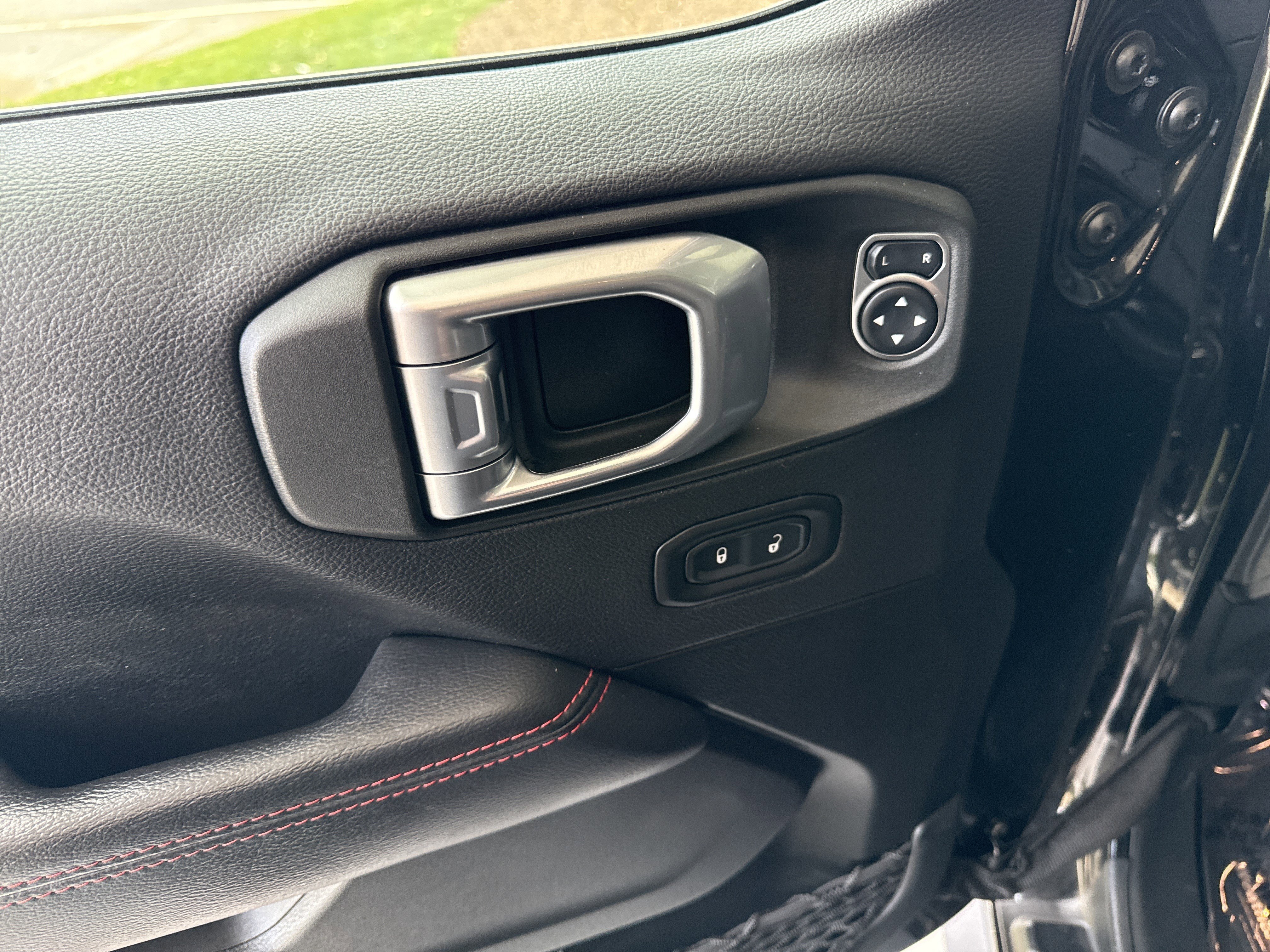 Used 2022 Jeep Wrangler Unlimited Rubicon w/ LED Lighting Group image 15