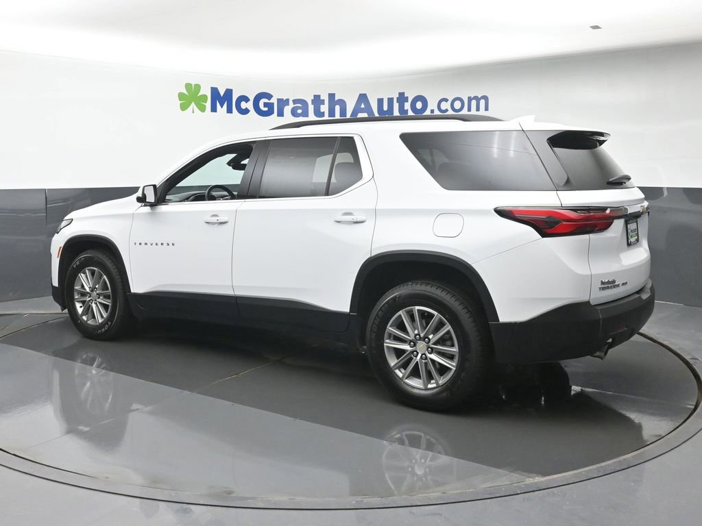 Used 2023 Chevrolet Traverse LT w/ Rear Camera Mirror Package image 21