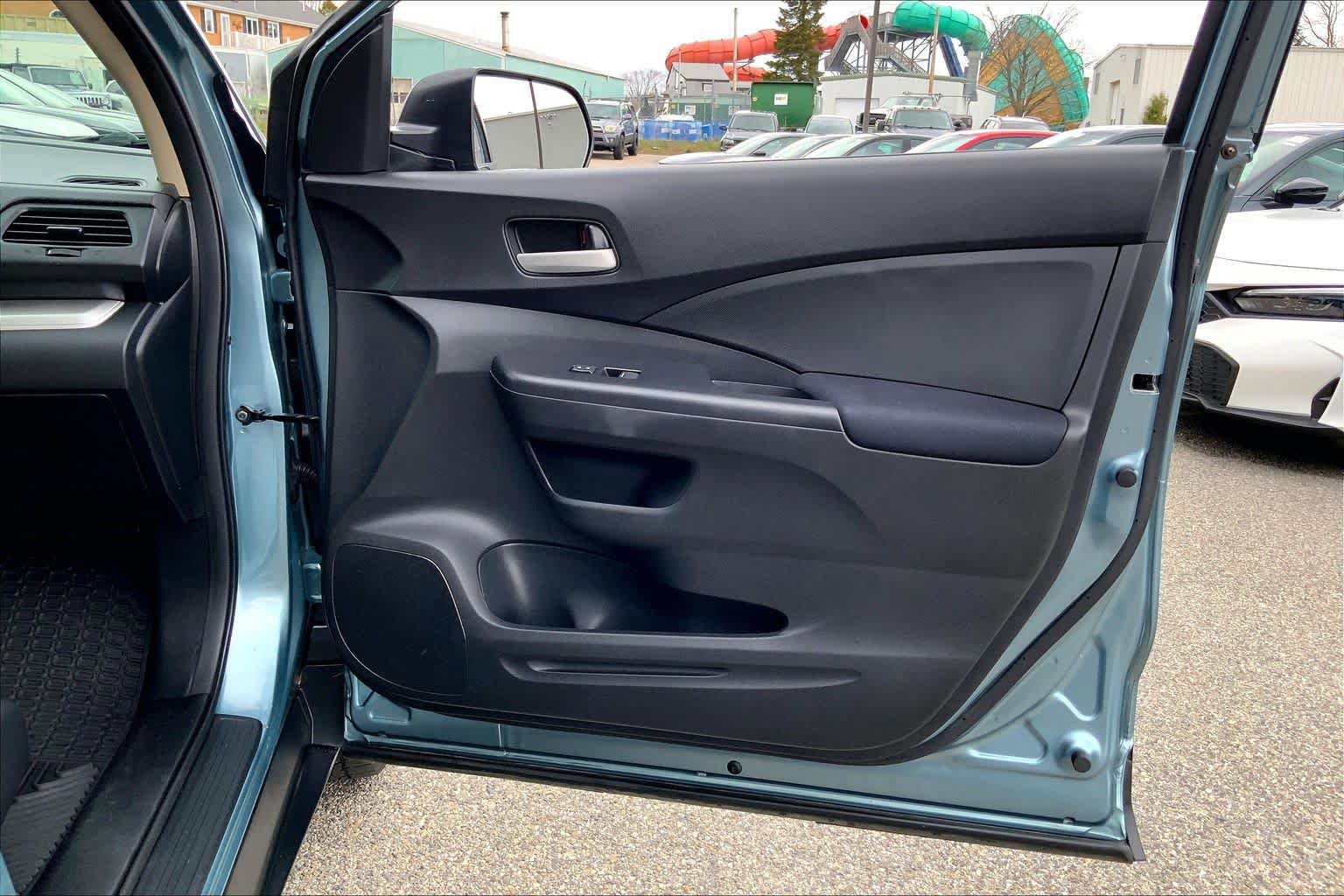 Used 2016 Honda CR-V SE image 23