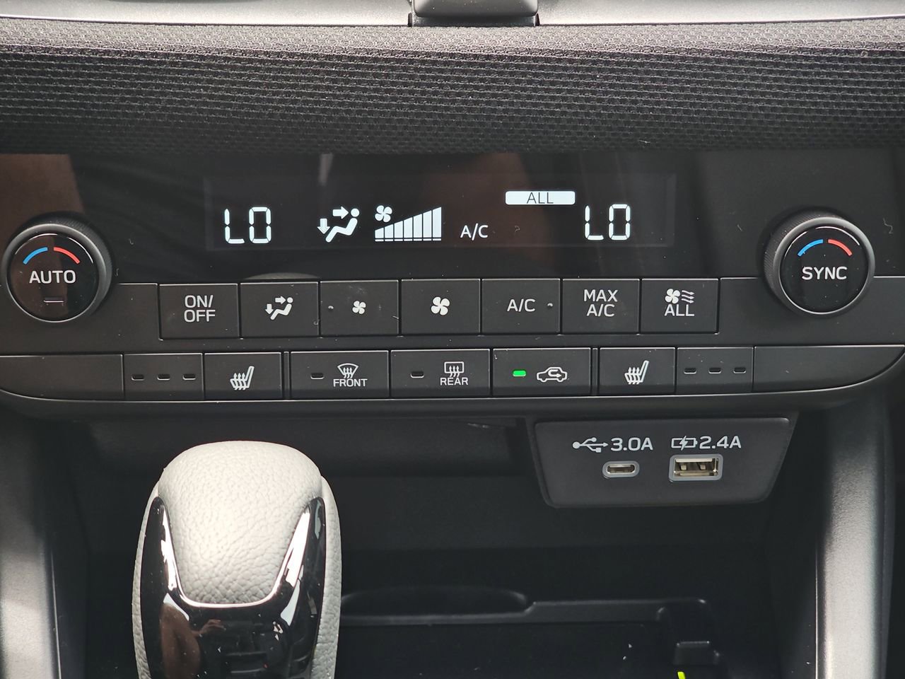 New 2026 Subaru Outback Limited AWD/4WD image 22