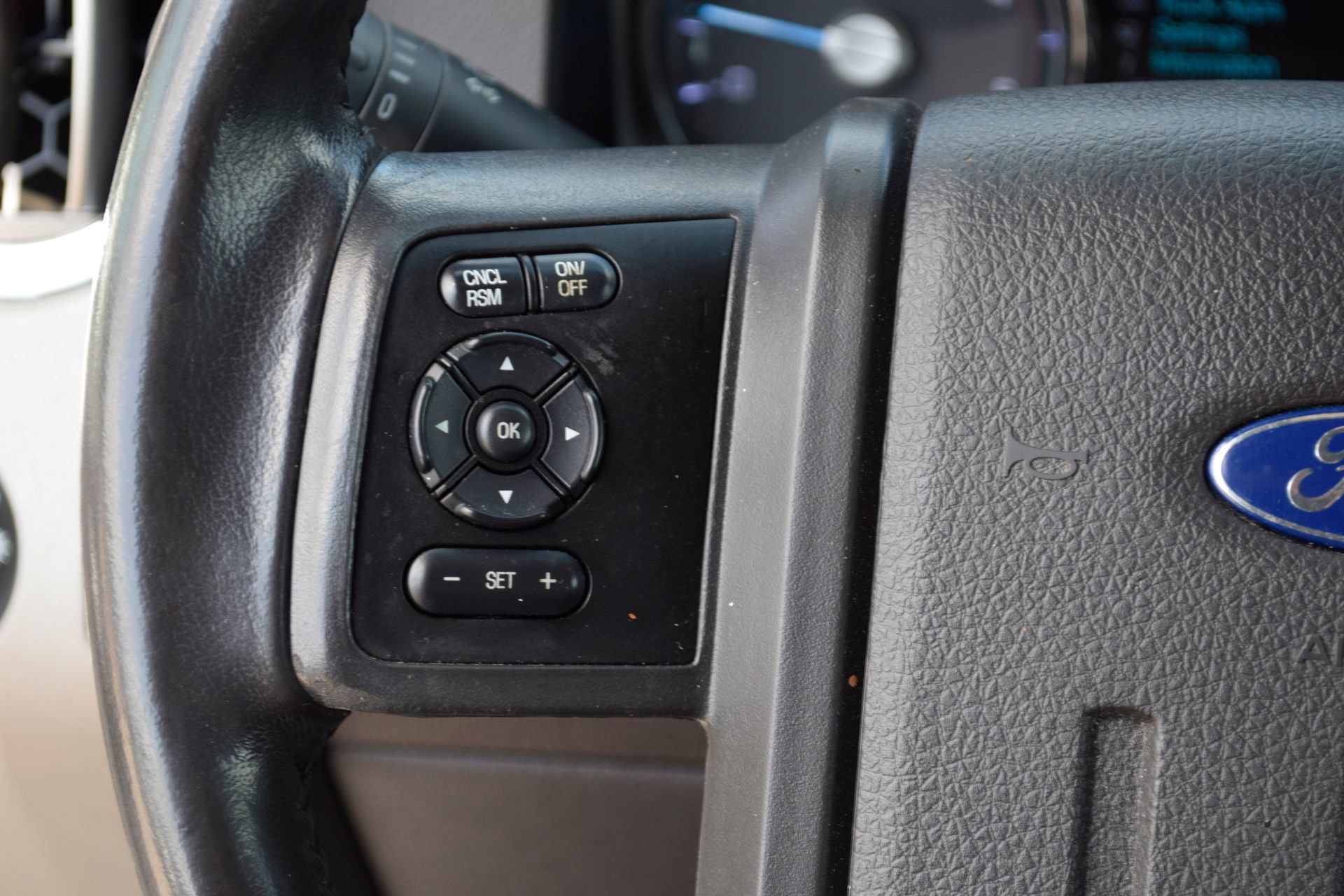 Used 2015 Ford F350 Lariat w/ Lariat Ultimate Package AWD/4WD image 8