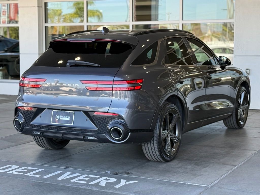 Used 2023 Genesis GV70 2.5T w/ Sport Prestige Package image 12