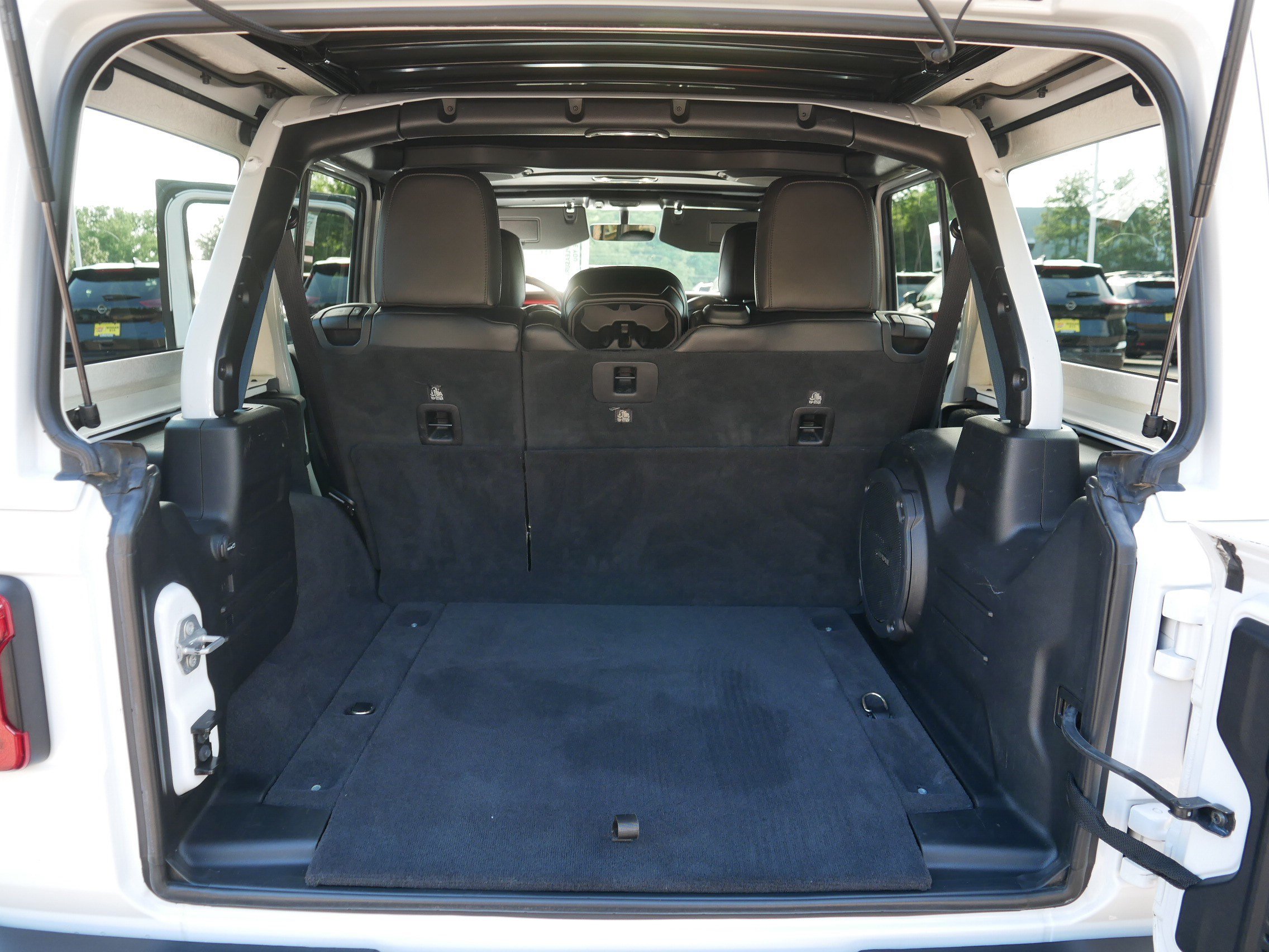 Used 2021 Jeep Wrangler Unlimited Rubicon AWD/4WD image 18