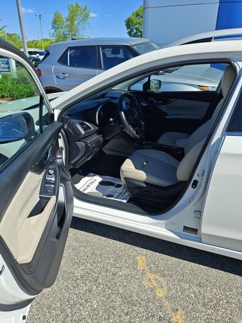 Used 2017 Subaru Impreza 2.0i Limited w/ Moonroof/BSD & Rcta/Eyesight AWD/4WD image 14