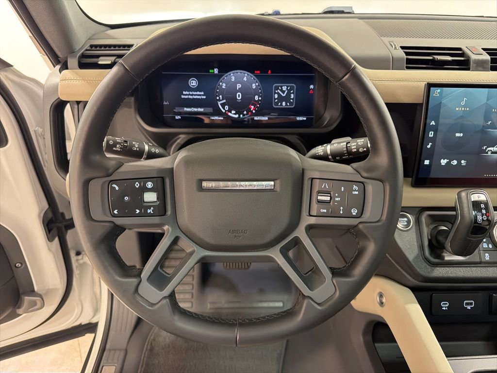 Used 2024 Land Rover Defender 130 X-Dynamic SE image 14