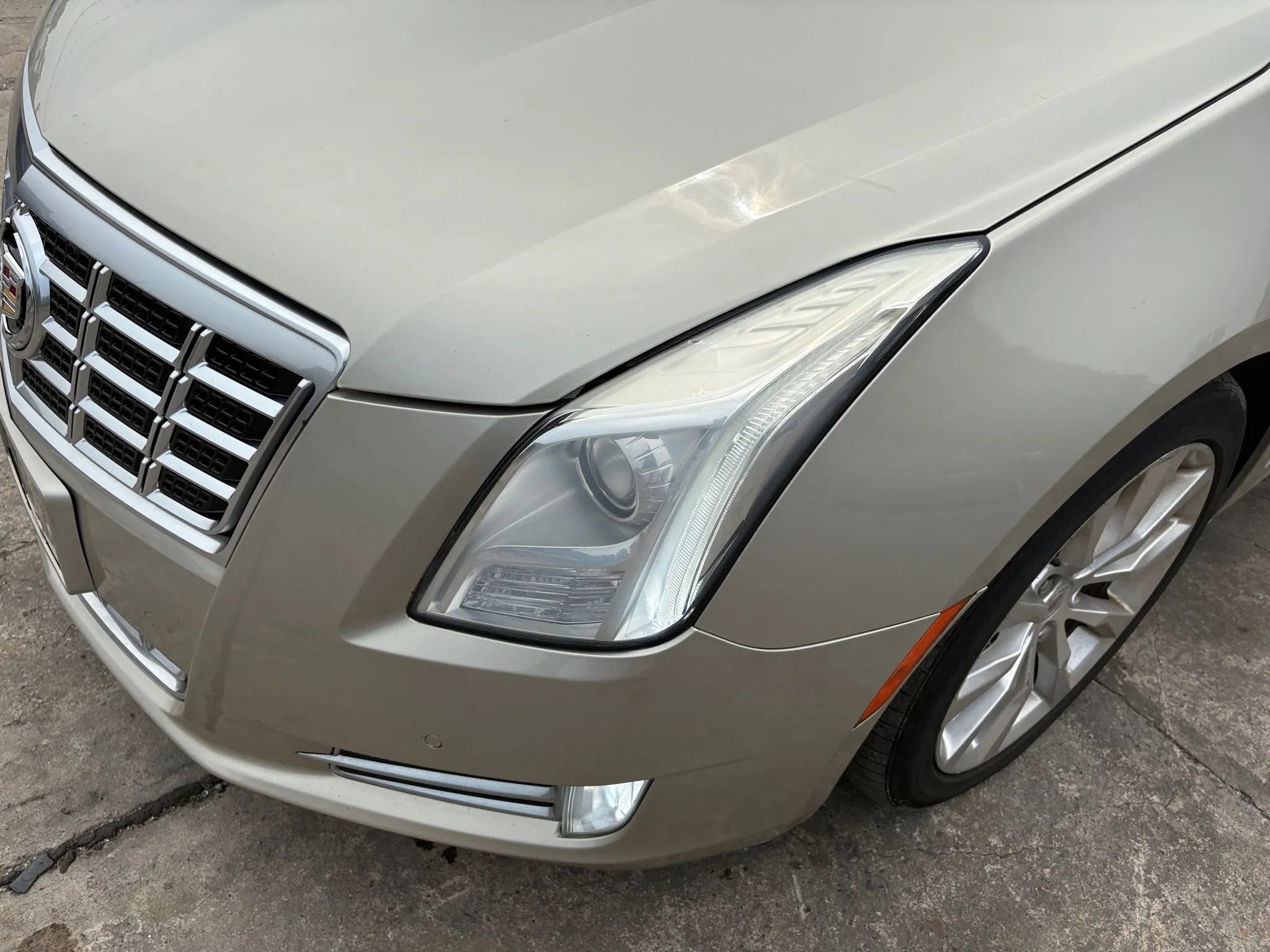 Used 2015 Cadillac XTS Luxury image 28