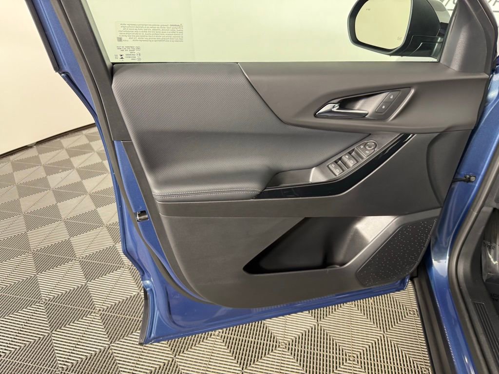 New 2026 Chevrolet Equinox LT image 12