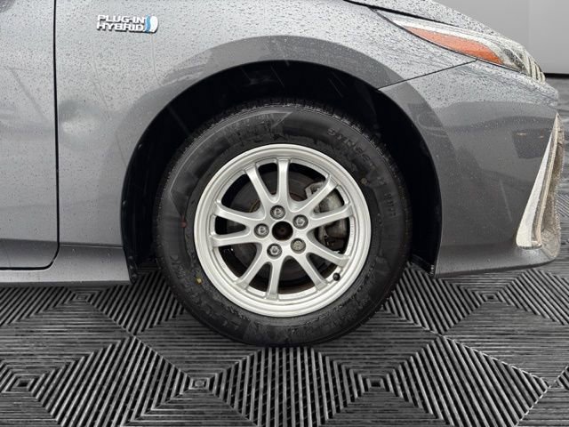 Used 2022 Toyota Prius Prime XLE FWD image 29