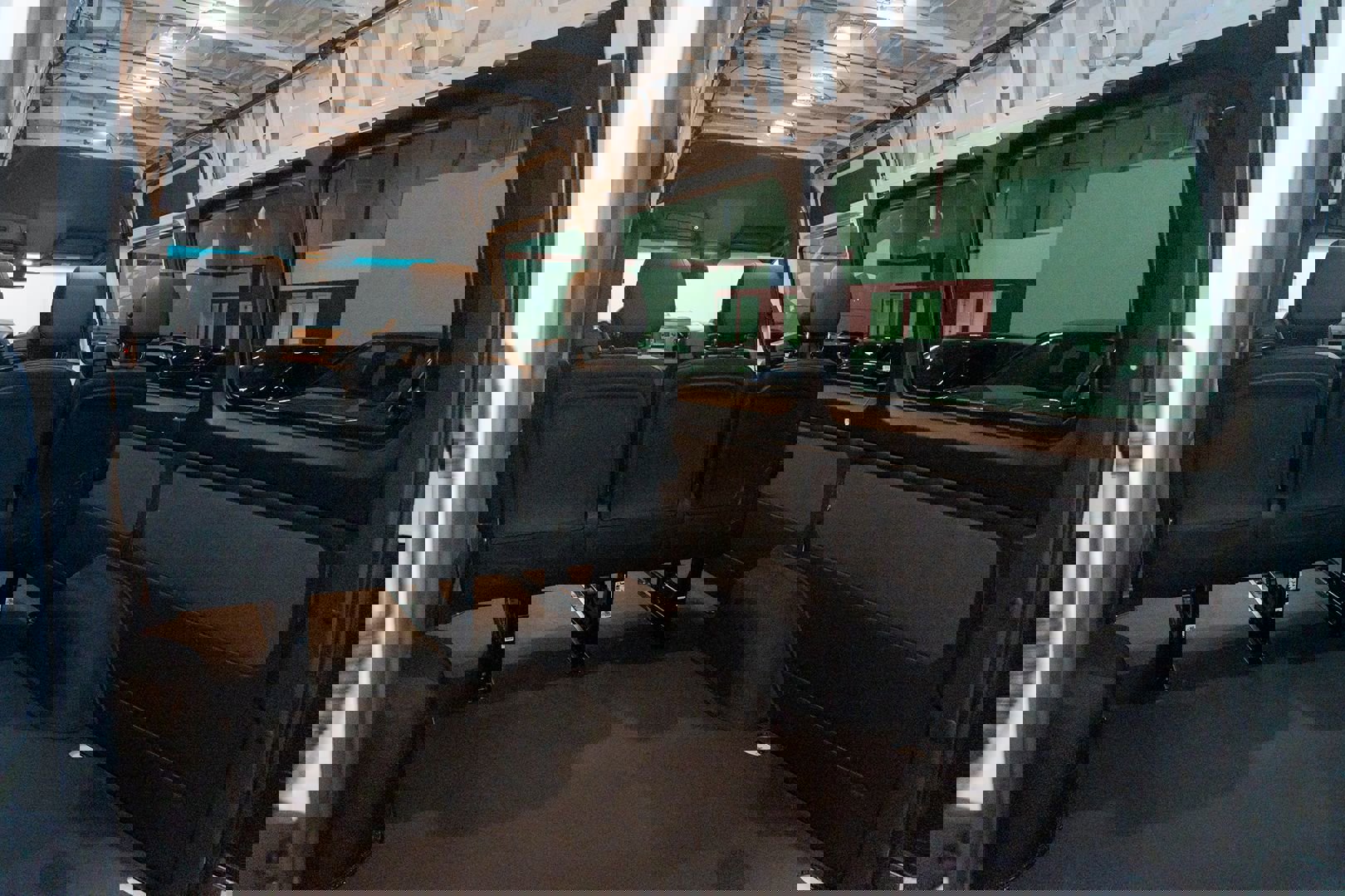 Used 2019 Mercedes-Benz Sprinter 2500 image 23