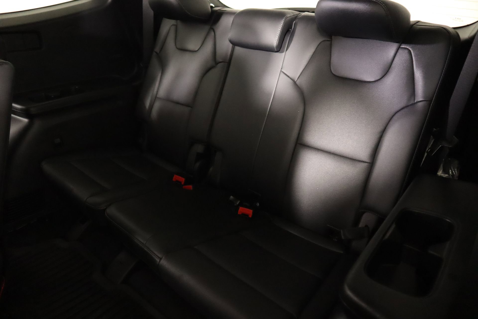 Used 2024 Kia Telluride EX w/ EX Captain's Chair Package image 13