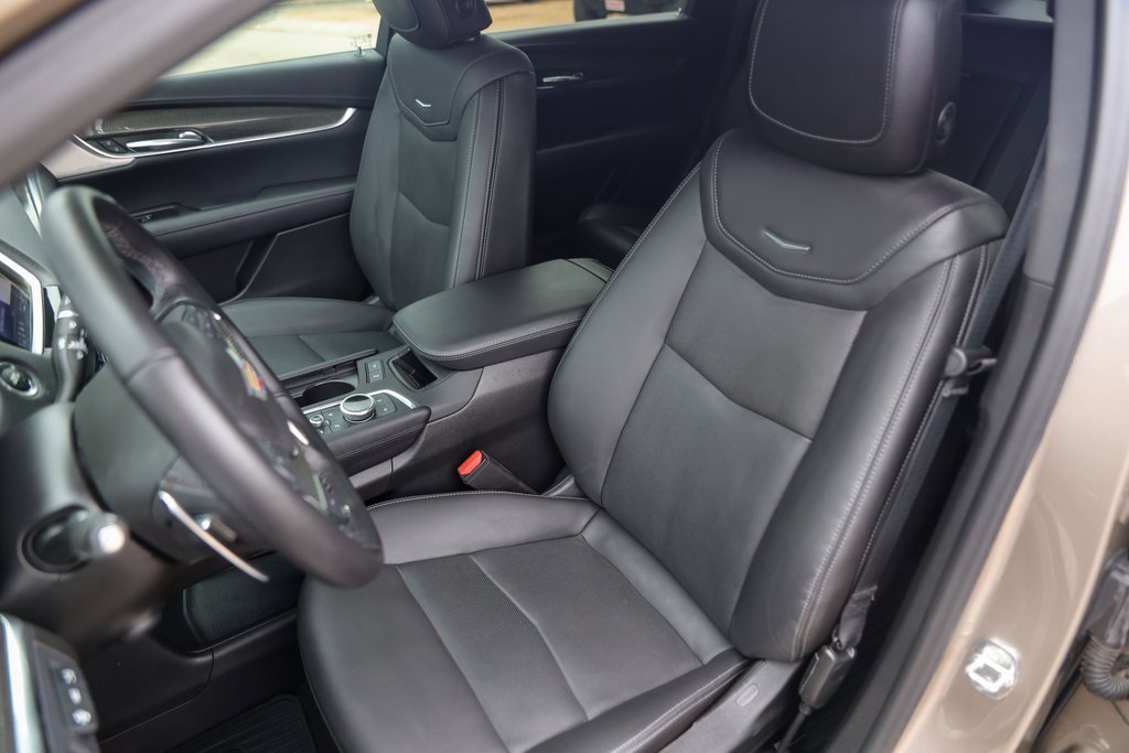 Used 2022 Cadillac XT5 Sportv w/ Technology Package image 7