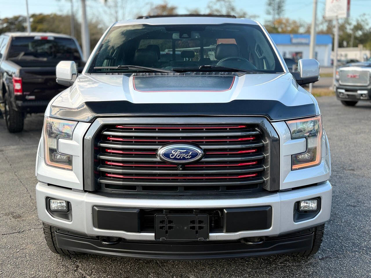 Used 2017 Ford F150 Lariat w/ Equipment Group 502A Luxury image 3