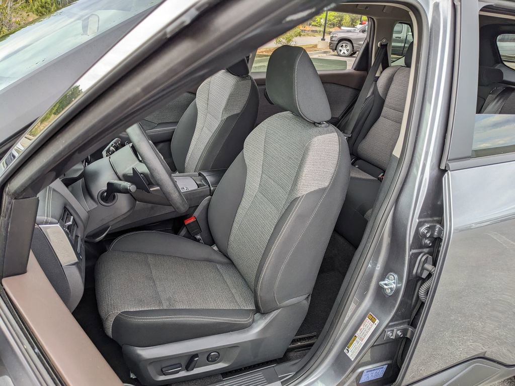 Used 2023 Nissan Rogue SV FWD image 32