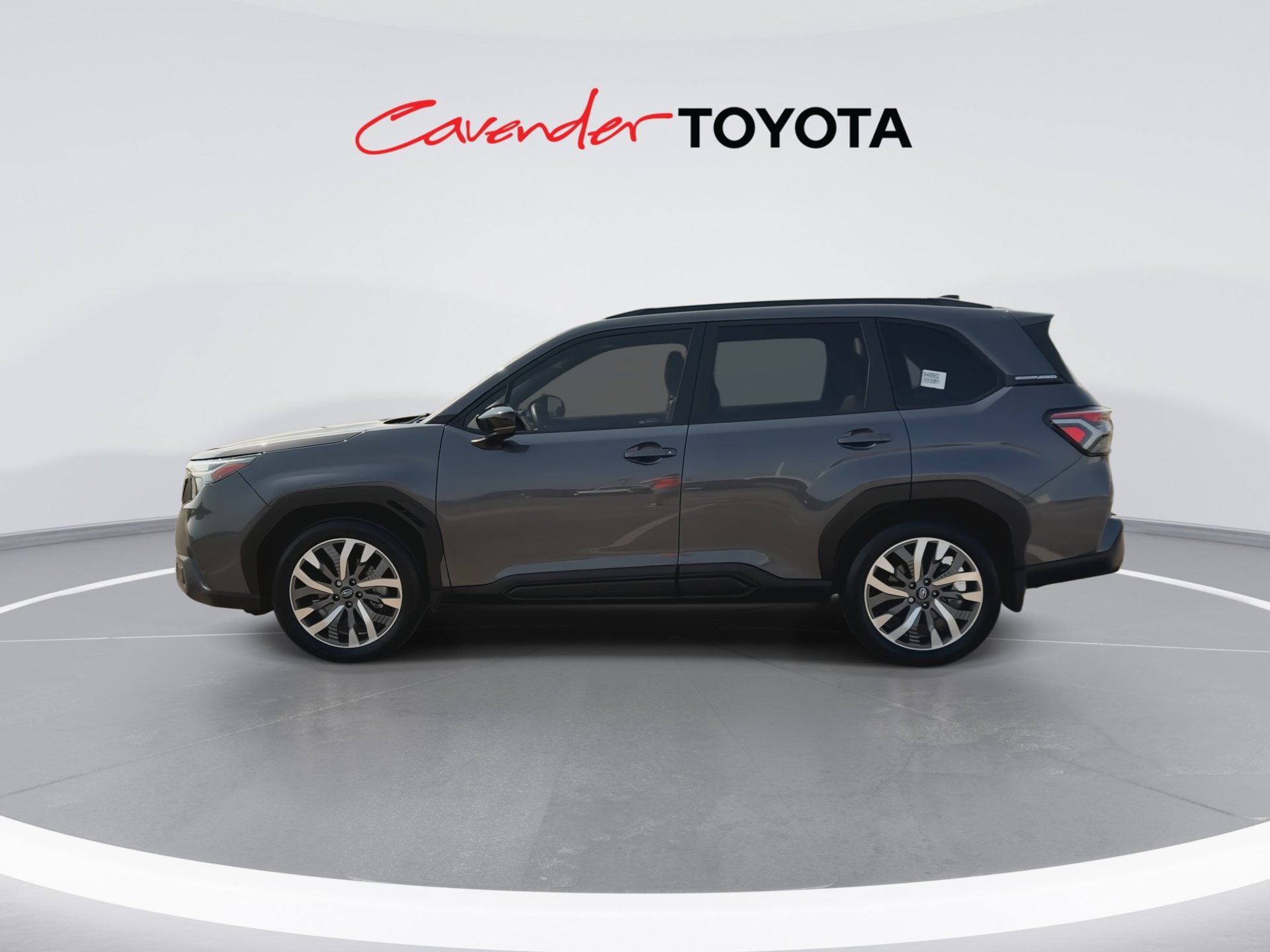 Used 2025 Subaru Forester Touring w/ Popular Package - Touring AWD/4WD image 5