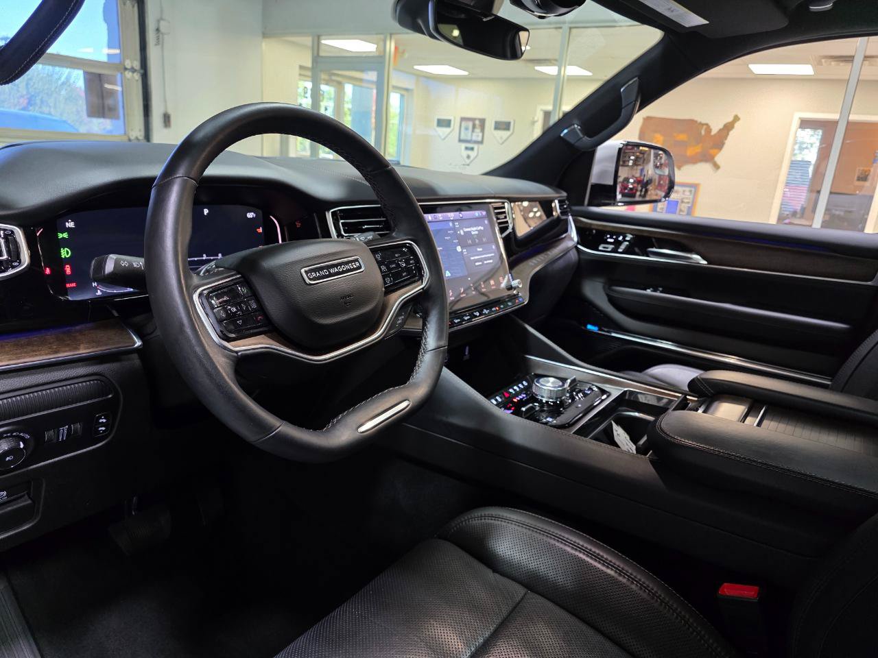 Used 2022 Jeep Grand Wagoneer Series I AWD/4WD image 16
