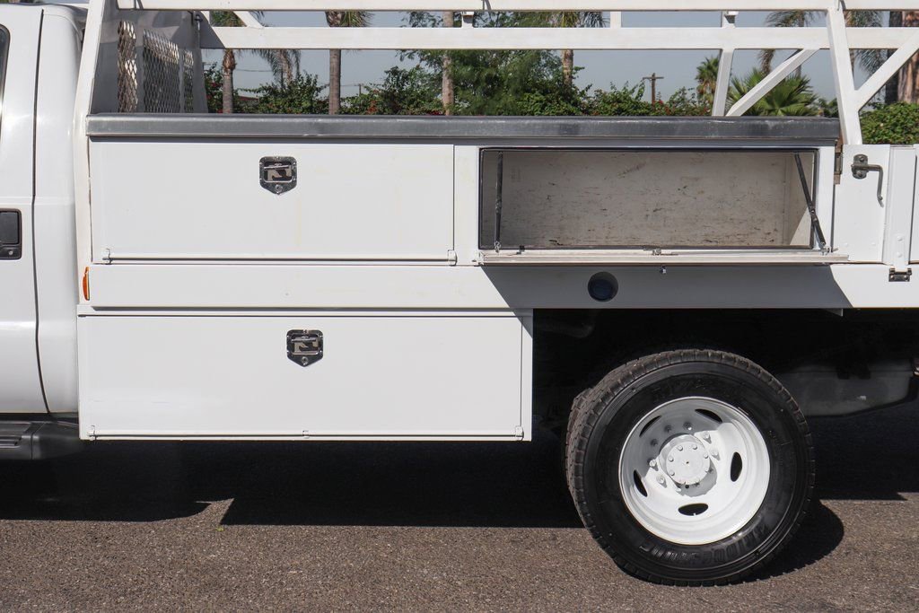 Used 2015 Ford F550 2WD Regular Cab Super Duty image 6