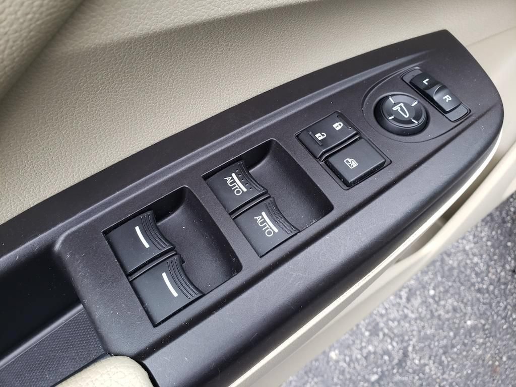Used 2017 Acura RDX AWD w/ Technology Package image 18