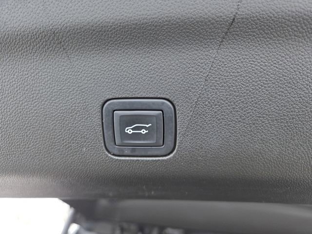 Used 2022 GMC Yukon XL Denali image 19