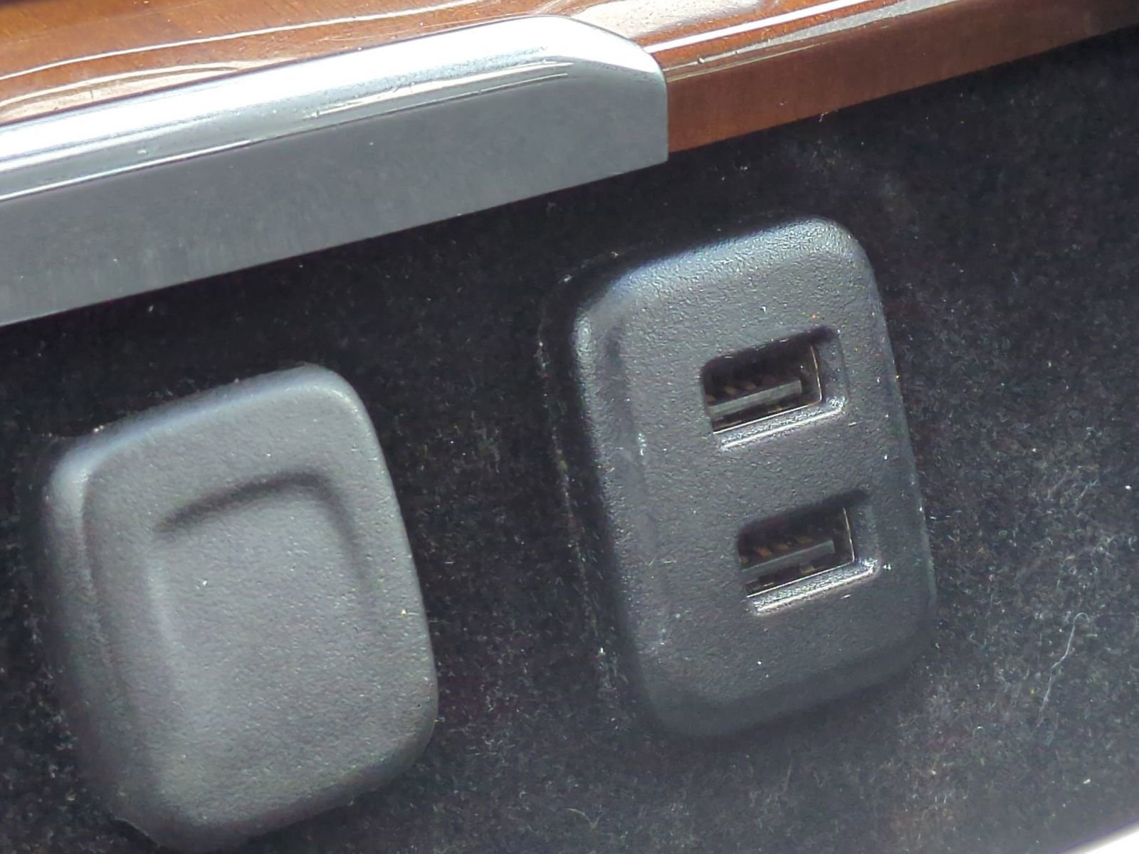 Used 2019 Cadillac Escalade ESV Luxury image 73