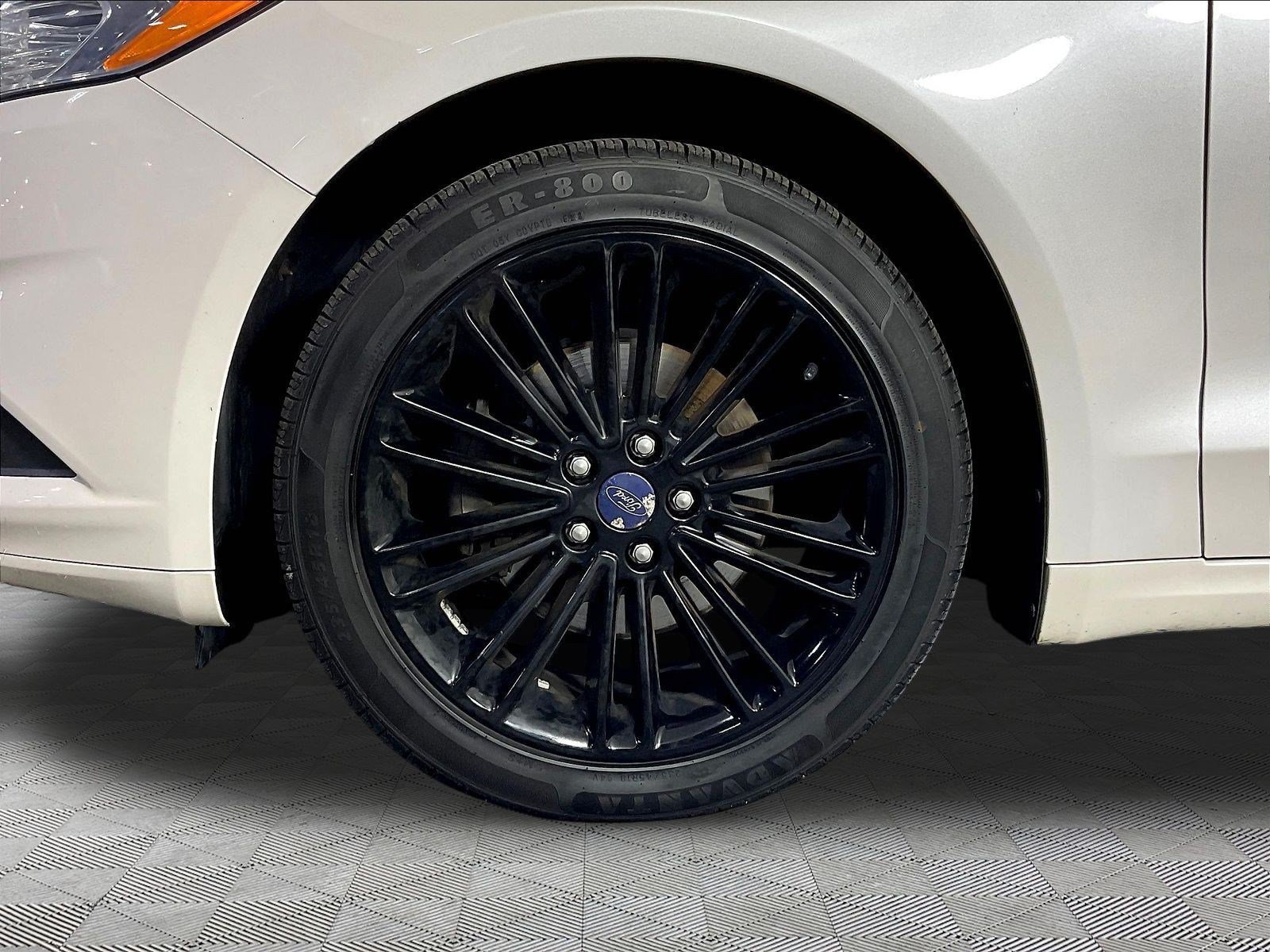 Used 2016 Ford Fusion SE w/ Equipment Group 202A FWD image 33