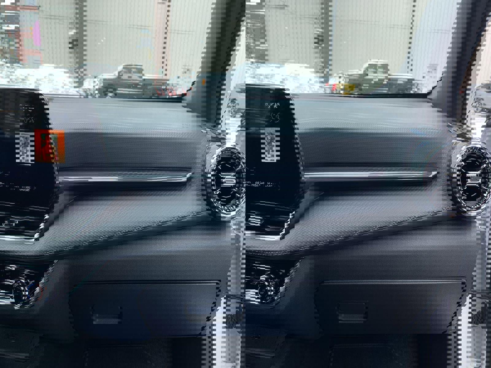 Certified 2025 Chevrolet Equinox LT image 21