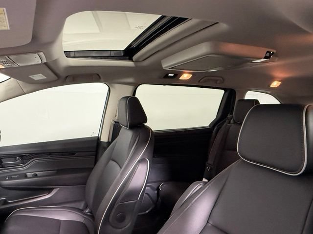Used 2025 Honda Odyssey Touring image 35