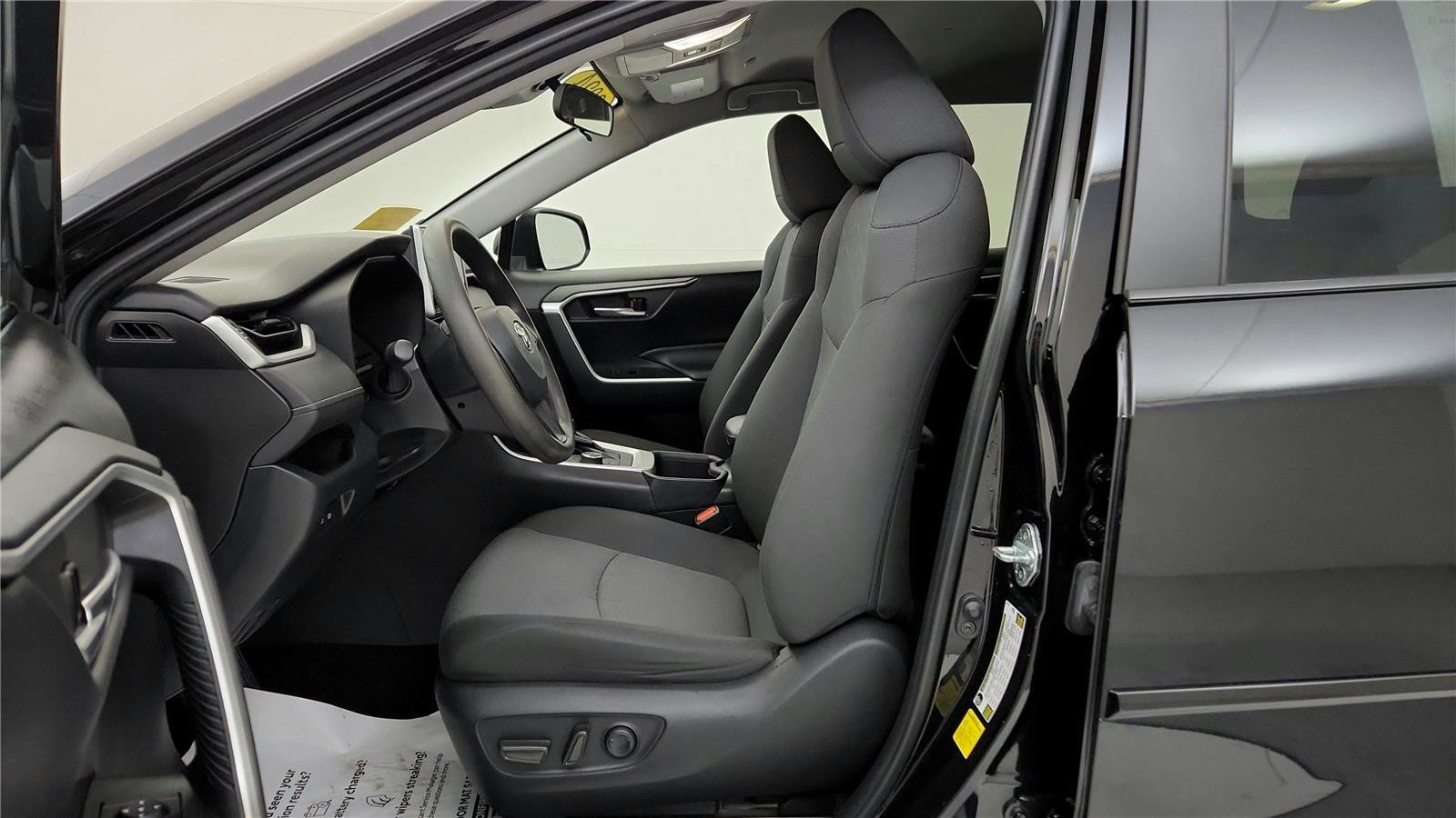 Used 2024 Toyota RAV4 AWD Hybrid image 22