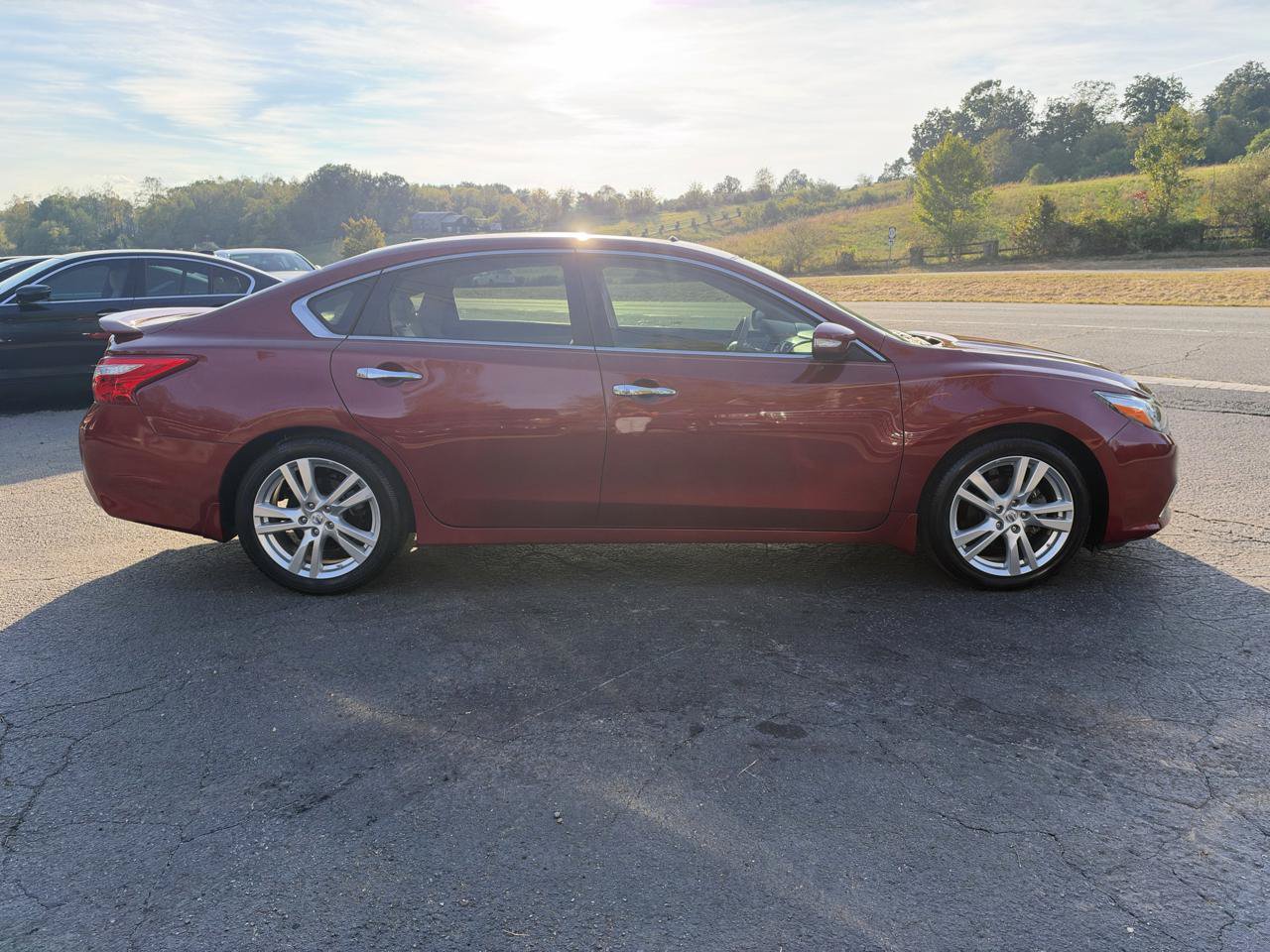 Used 2017 Nissan Altima 3.5 SL FWD image 8