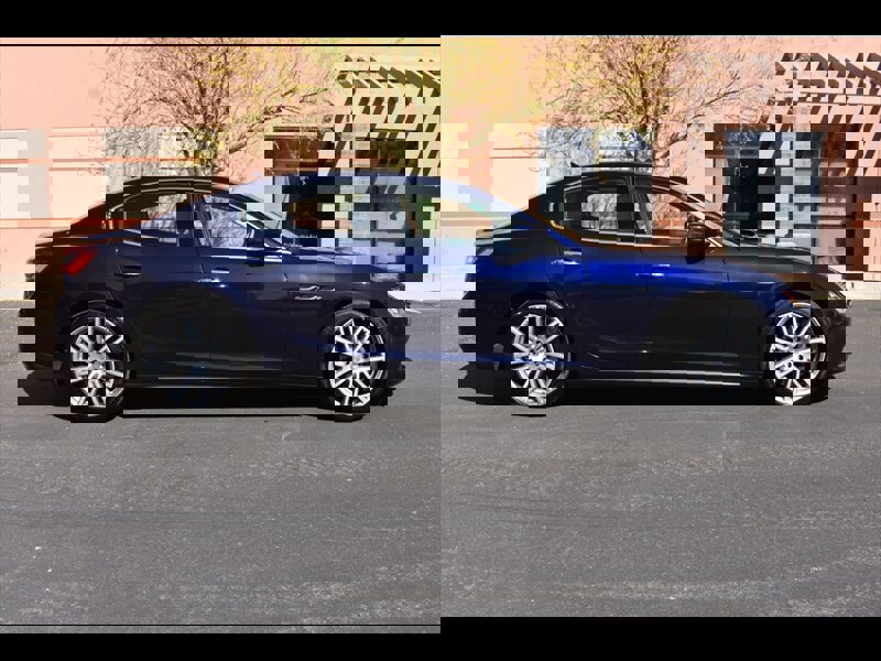 Used 2015 Maserati Ghibli image 1