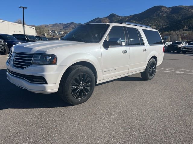 Used 2016 Lincoln Navigator L Select image 7