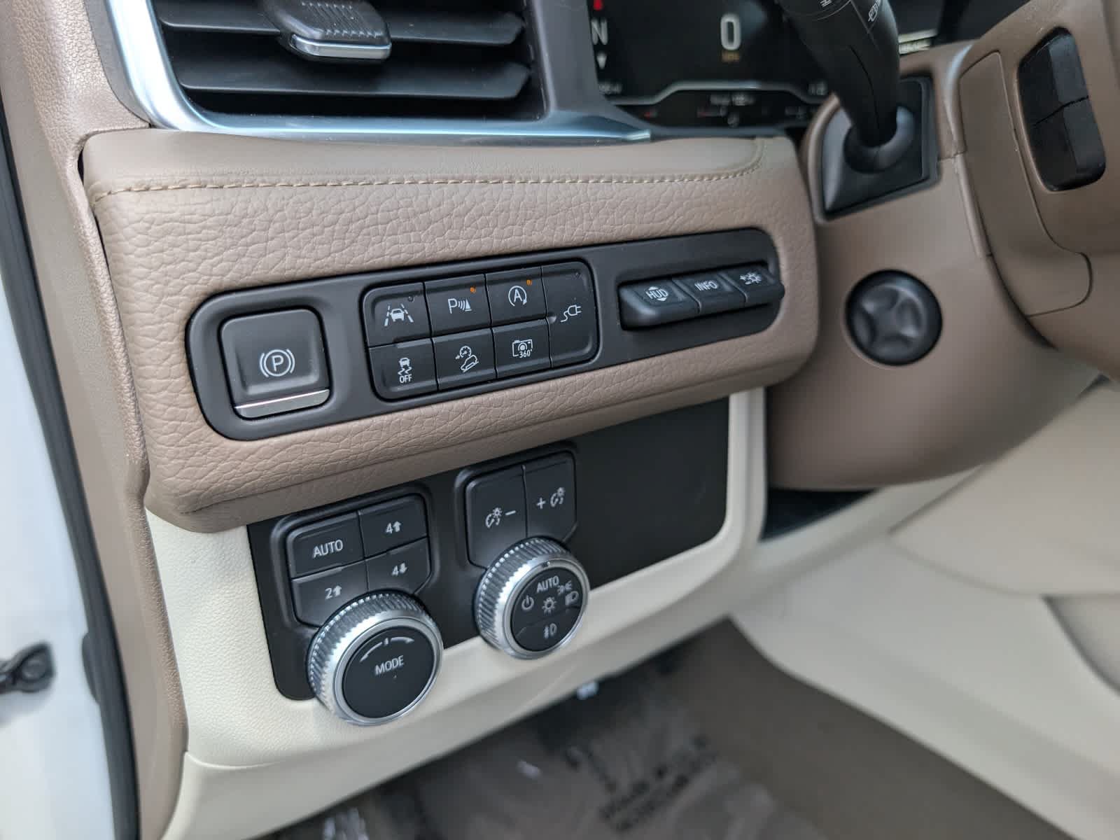 Certified 2022 GMC Yukon Denali AWD/4WD image 25
